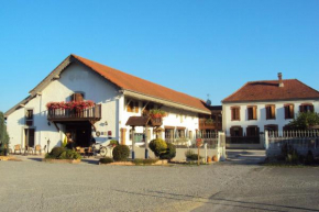 Гостиница Logis Hôtel Les 3B  Нуйан